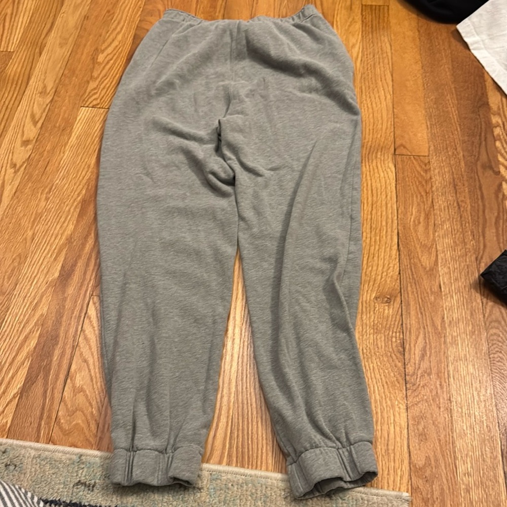 Hollister high rise sweatpants women's, no stains size small